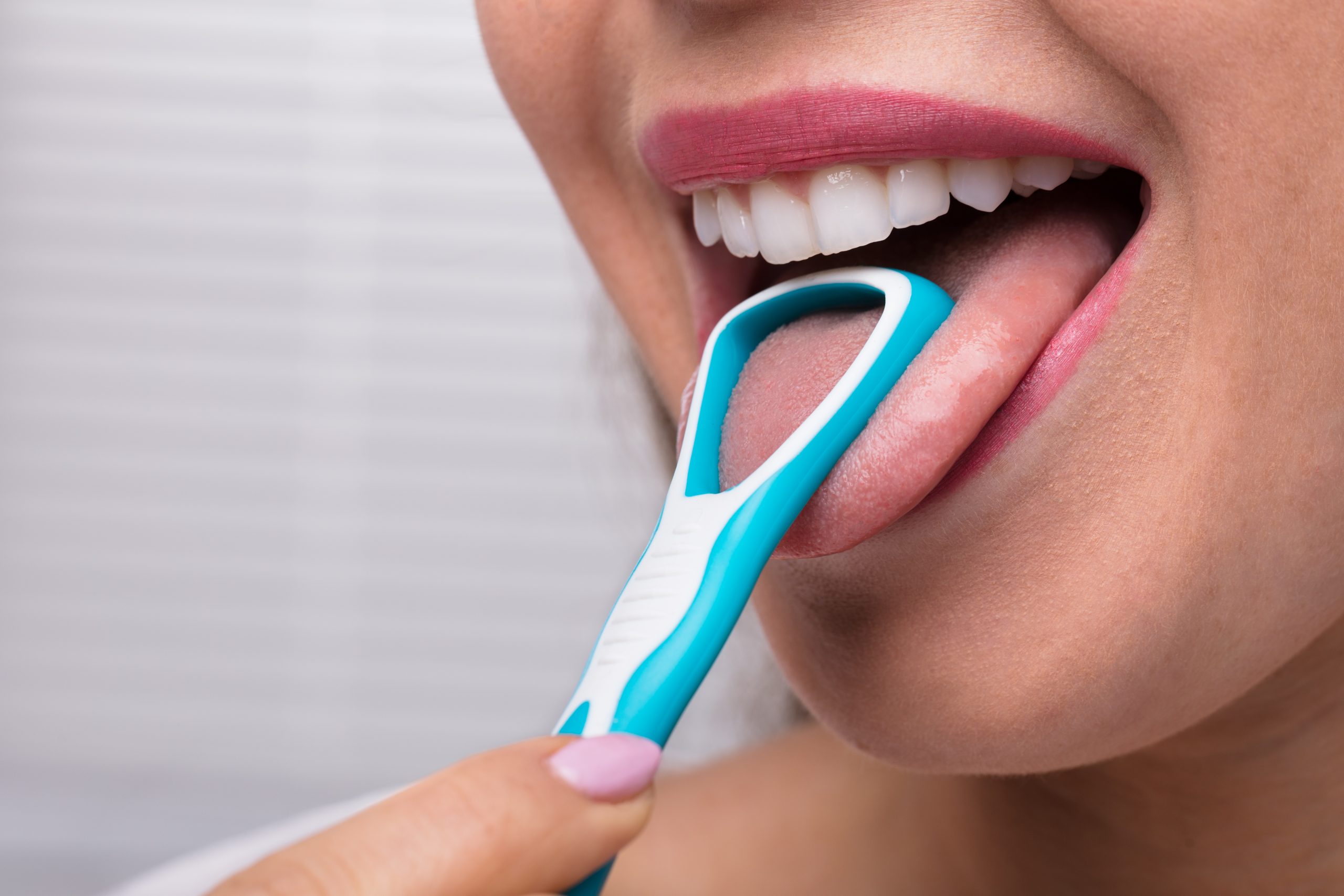 The benefits of tongue scraping for dental health