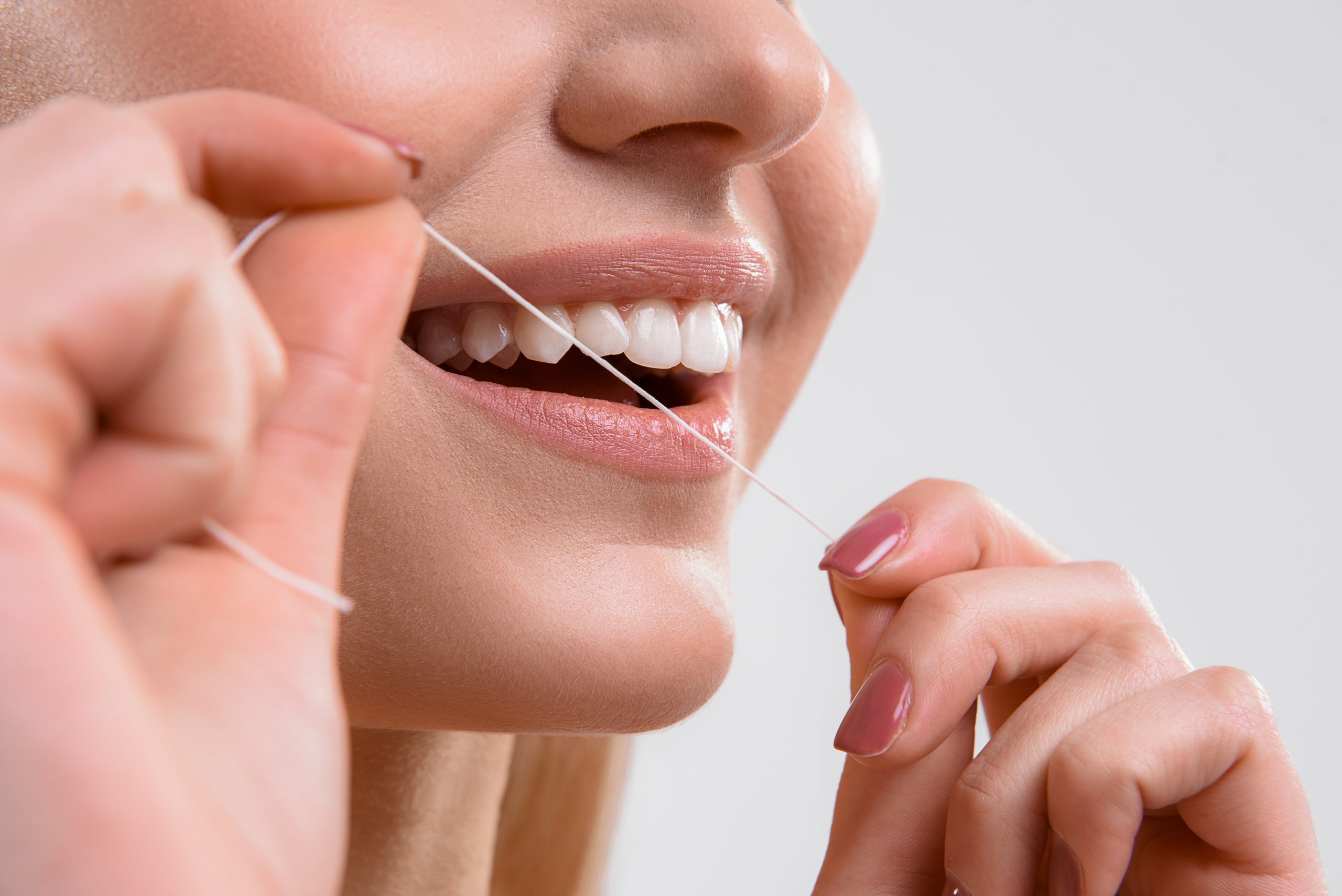 The benefits of flossing for dental health
